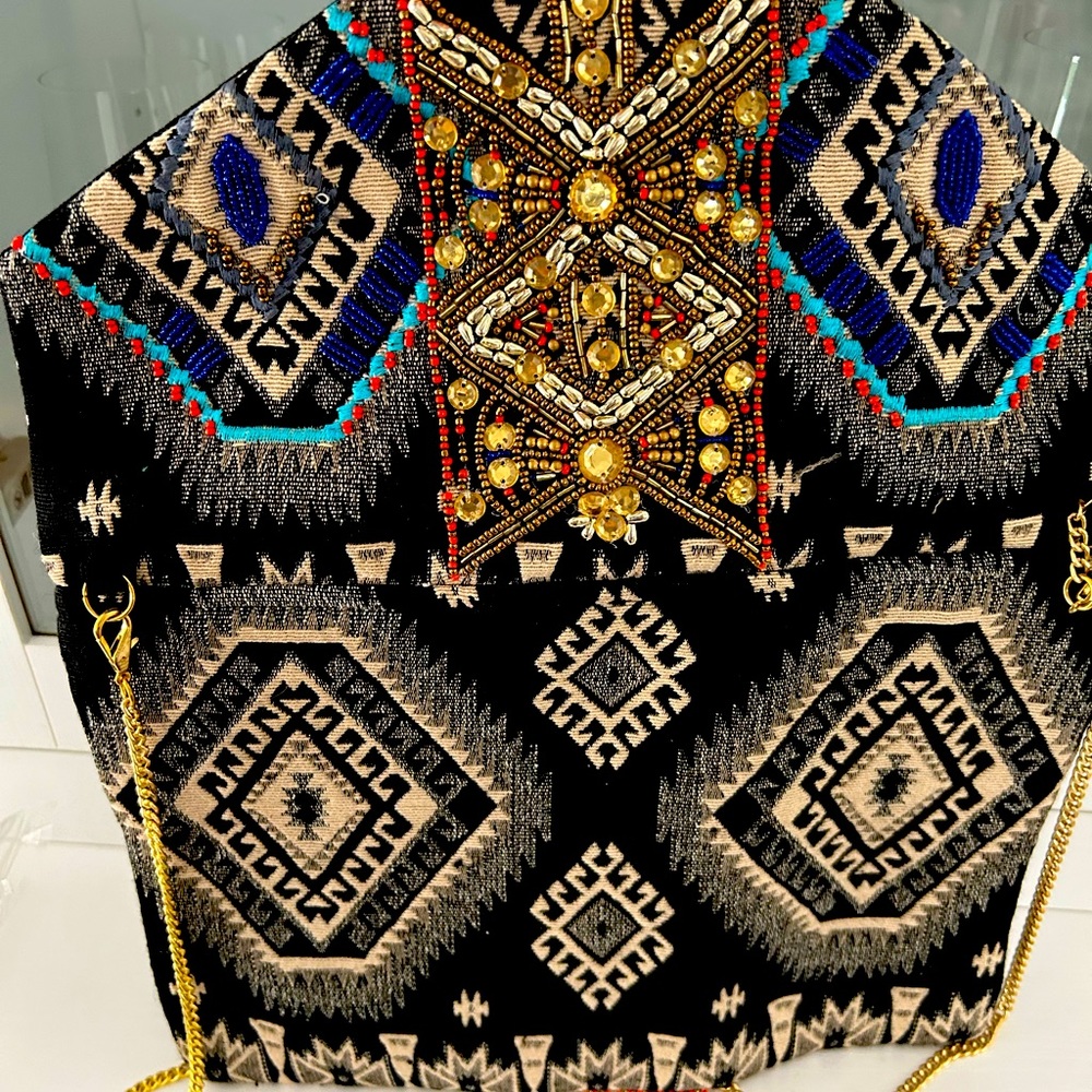 🪭 beautiful beaded bag